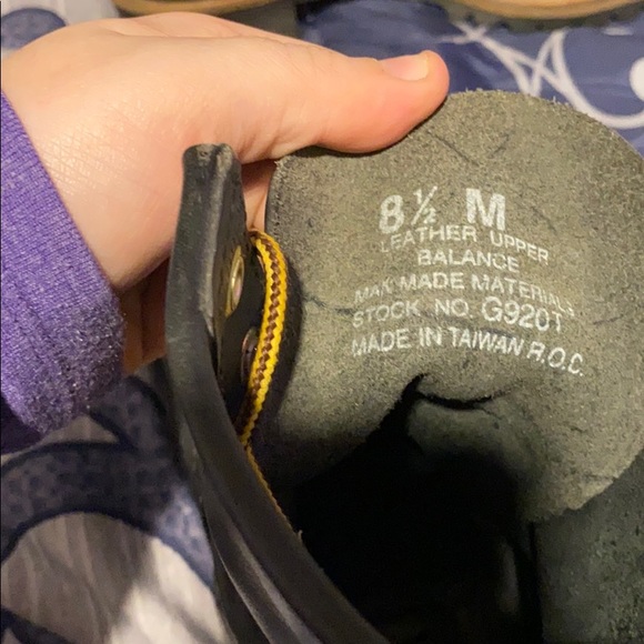 Men’s 8.5 leather upper balance boots - Picture 4 of 4